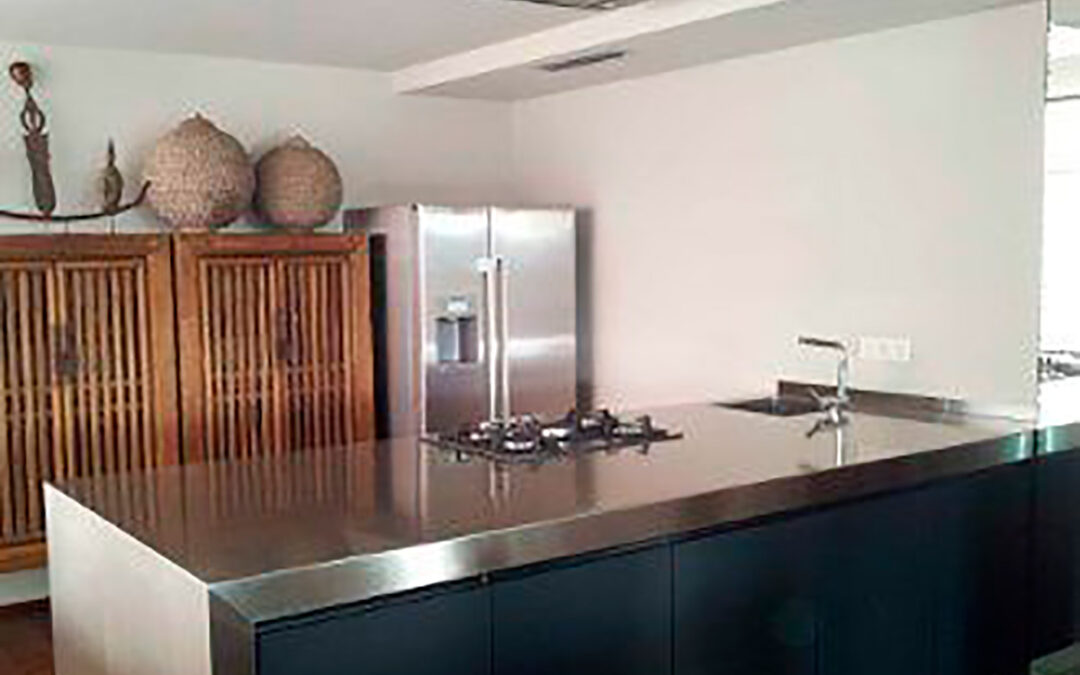 Antiguo- Bancada de cocina de acero